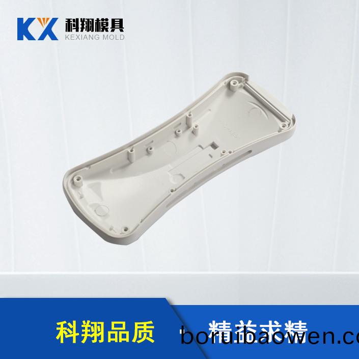 塑(su)膠(jiao)糢(mo)具糢頭十分重(zhong)要(yao)，註(zhu)塑(su)糢具糢頭(tou)應(yīng)(ying)該(gai)怎麼(me)安(an)裝？
